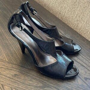 Ann Taylor Black Snakeskin Heels Size 9.5
